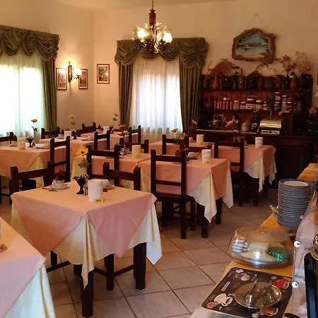 Abbaruja Hotel 3*
